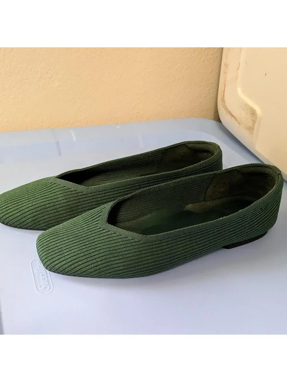 VIVAIA Margot Olive Green Square Toe Knit Ballet Flats Washable Womens Size 8.5
